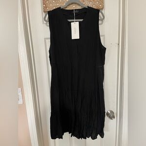 BloomChic Black Ribbed Sheath Midi Dress